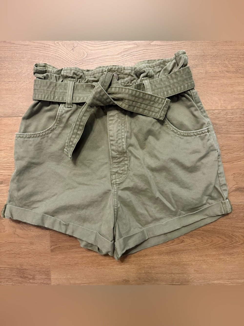 NWOT Abercrombie & Fitch Women's Paper Bag High-Rise Olive Green Shorts, Size XS